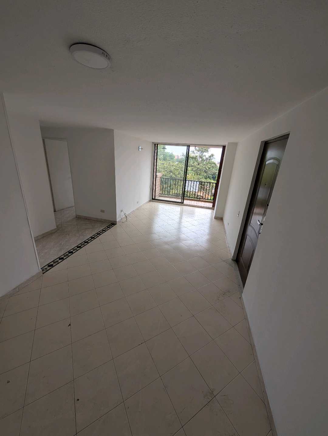 Arriendo apartamento en la loma de los bernal
