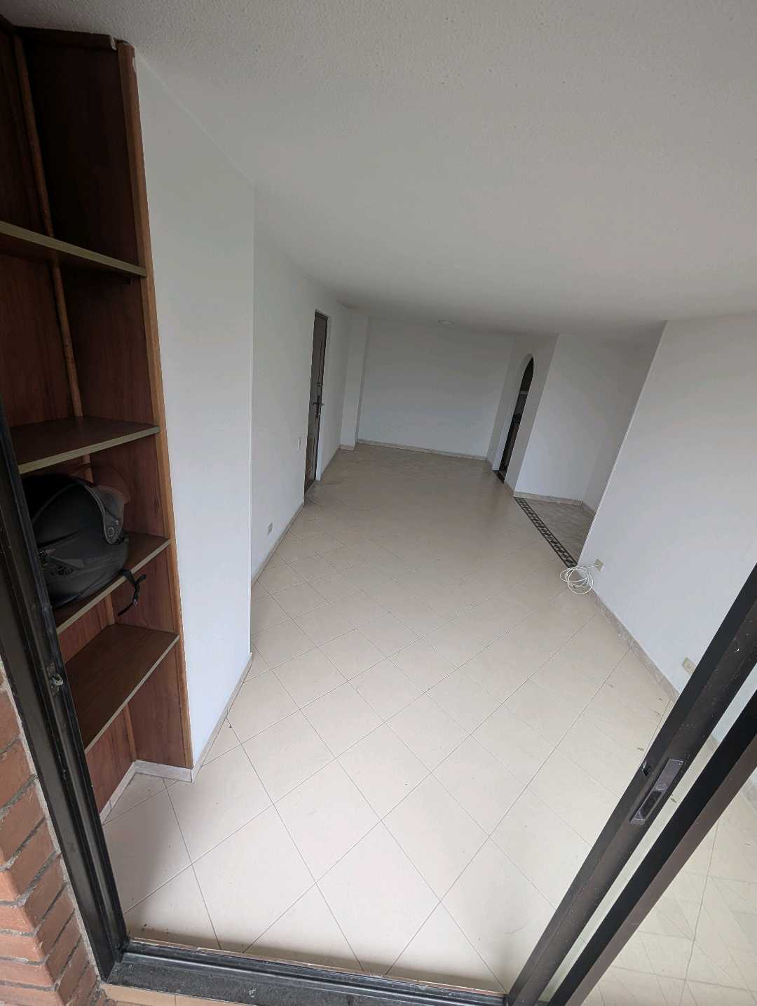 Arriendo apartamento en la loma de los bernal