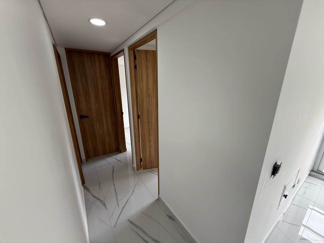 ARRIENDO APARTAMENTO EN LA LOMA DE LOS BERNAL