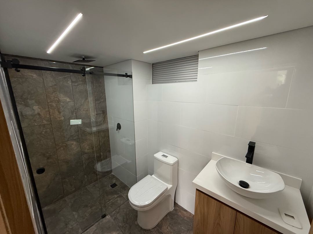 ARRIENDO APARTAMENTO EN LA LOMA DE LOS BERNAL