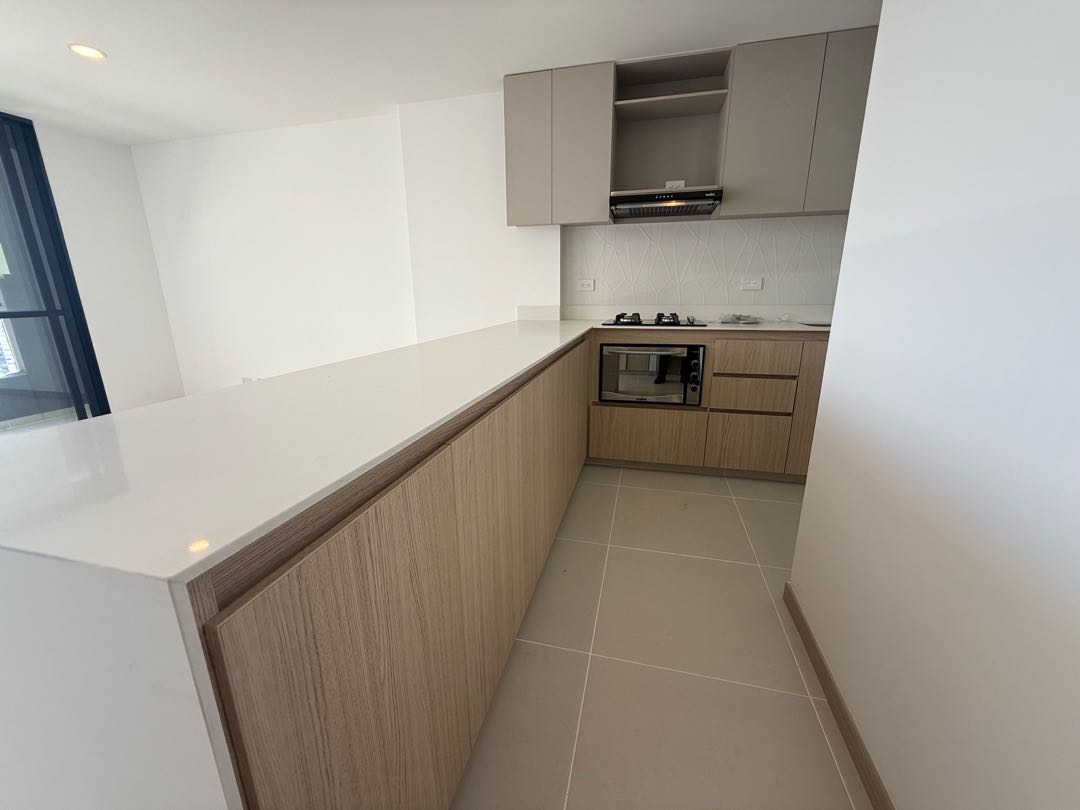 ARRIENDO APARTAMENTO EN LA LOMA DEL ESCOBERO