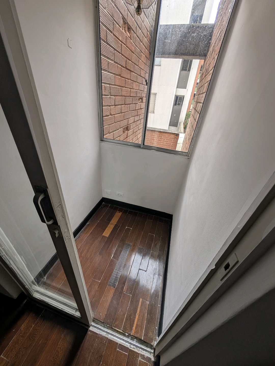 Arriendo apartamento en laureles