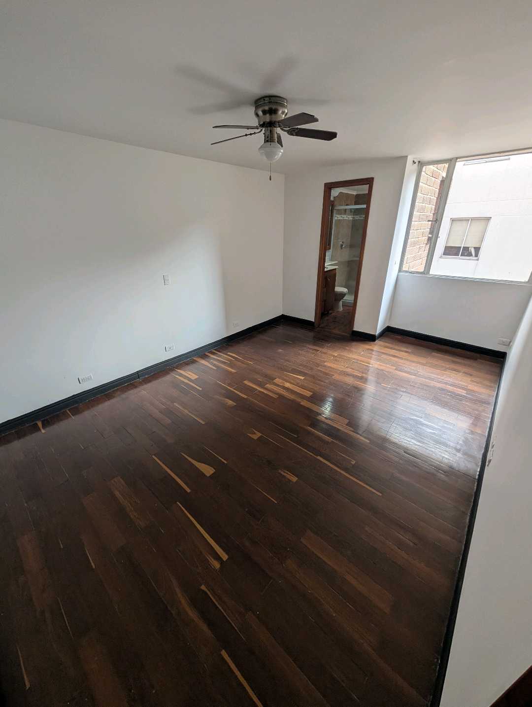 Arriendo apartamento en laureles