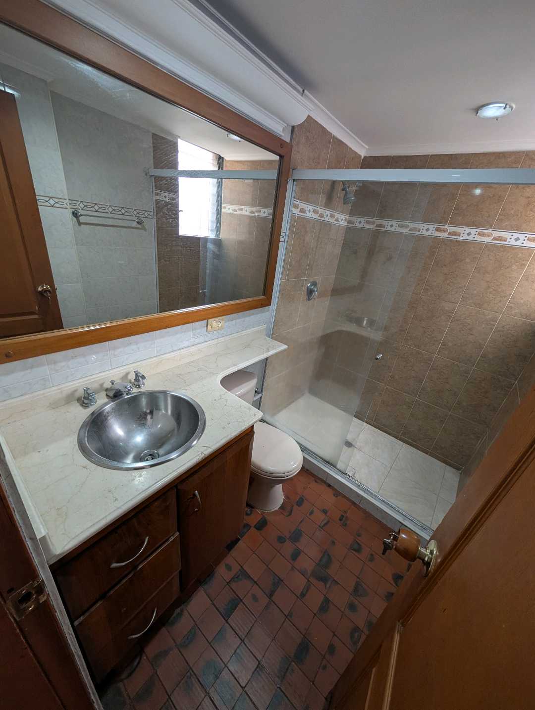 Arriendo apartamento en laureles