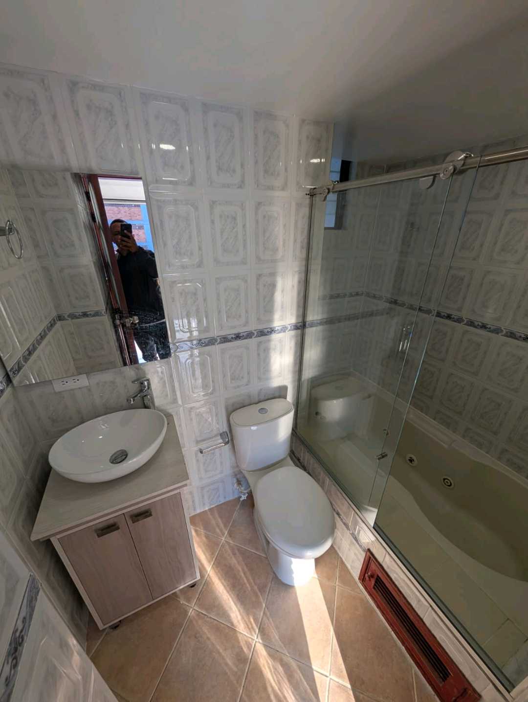 Arriendo apartamento en laureles