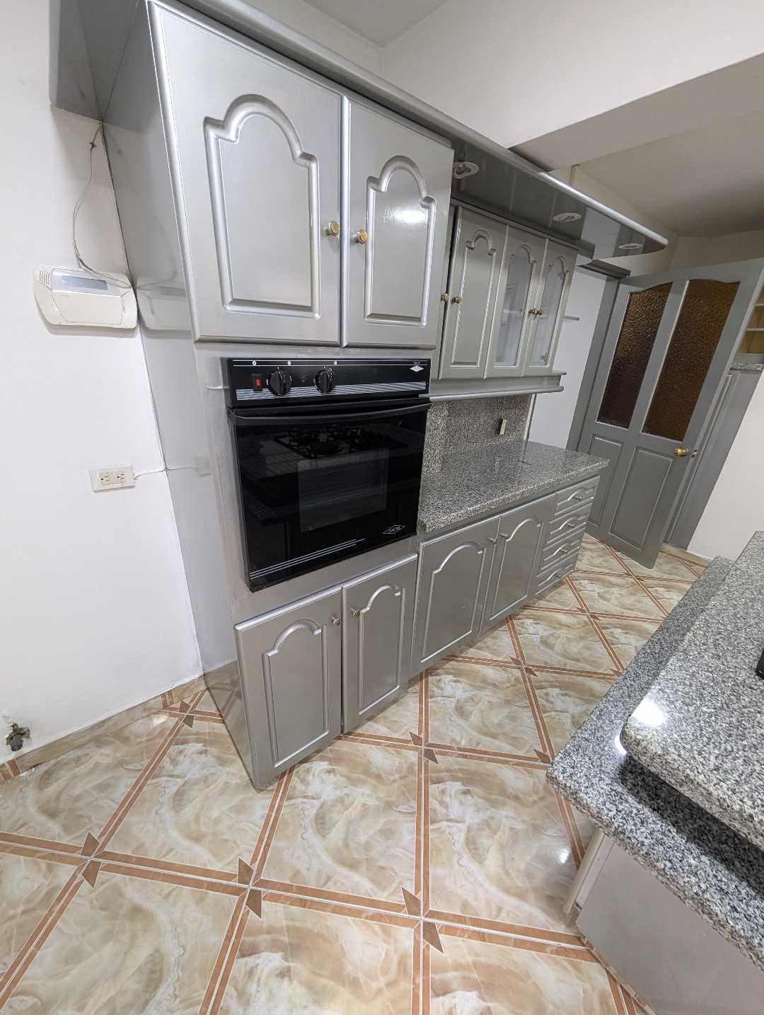 Arriendo apartamento en laureles nogal