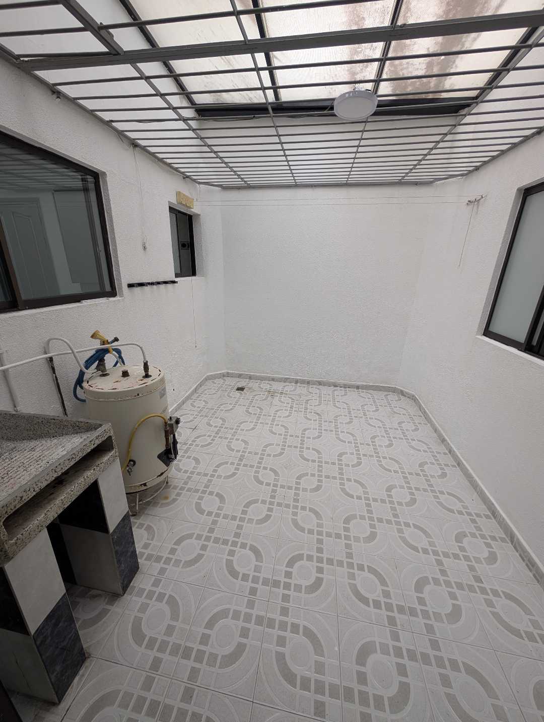 Arriendo apartamento en laureles nogal