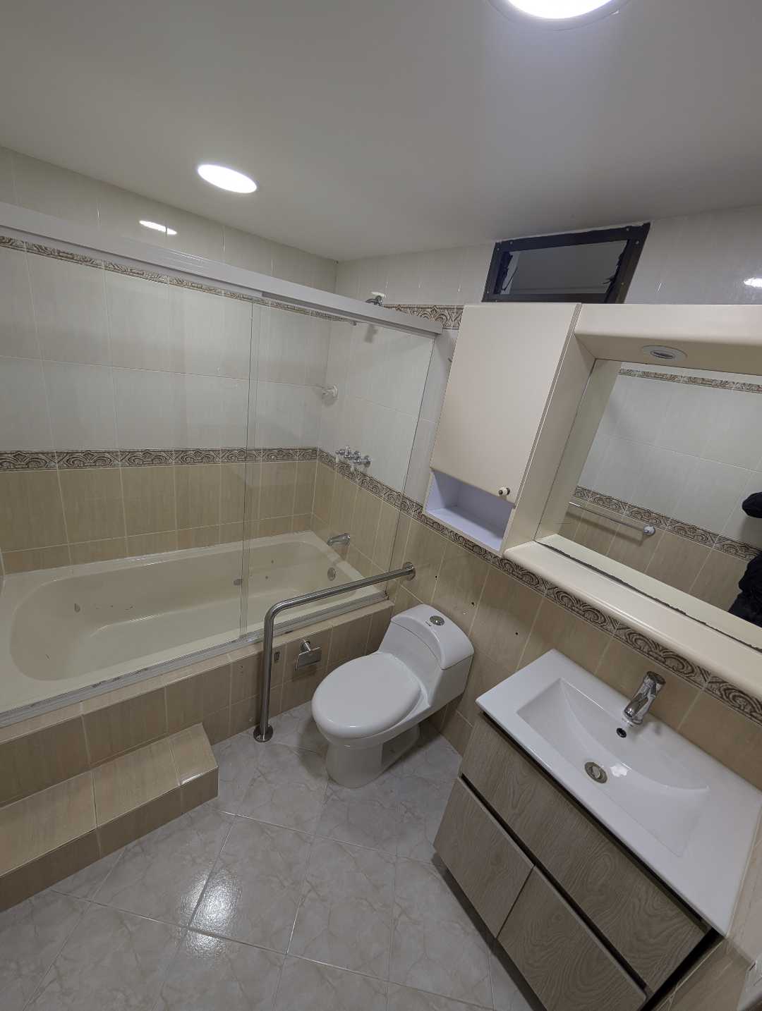 Arriendo apartamento en laureles nogal