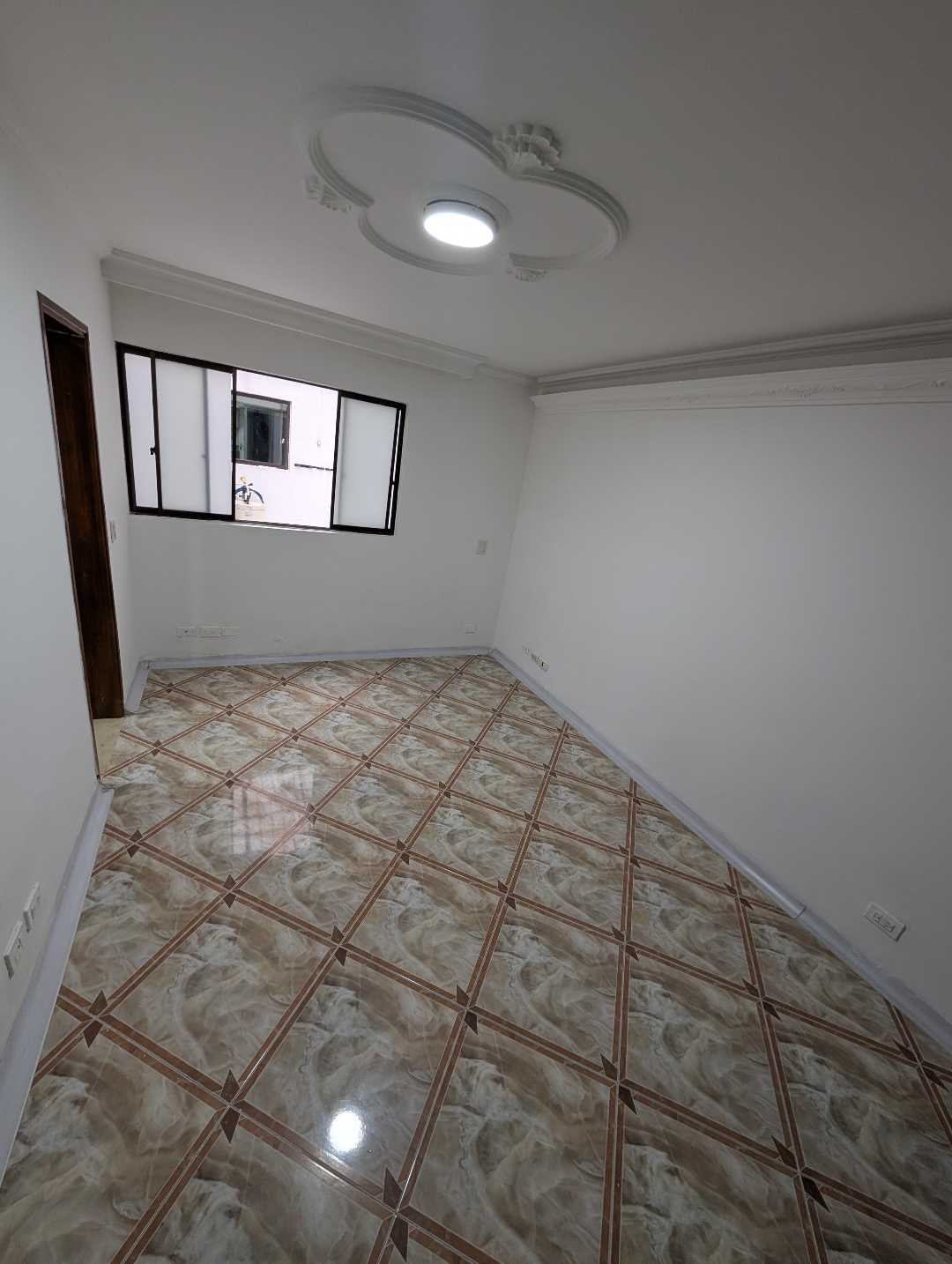 Arriendo apartamento en laureles nogal