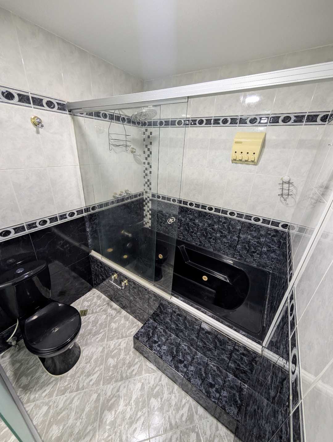 Arriendo apartamento en laureles nogal