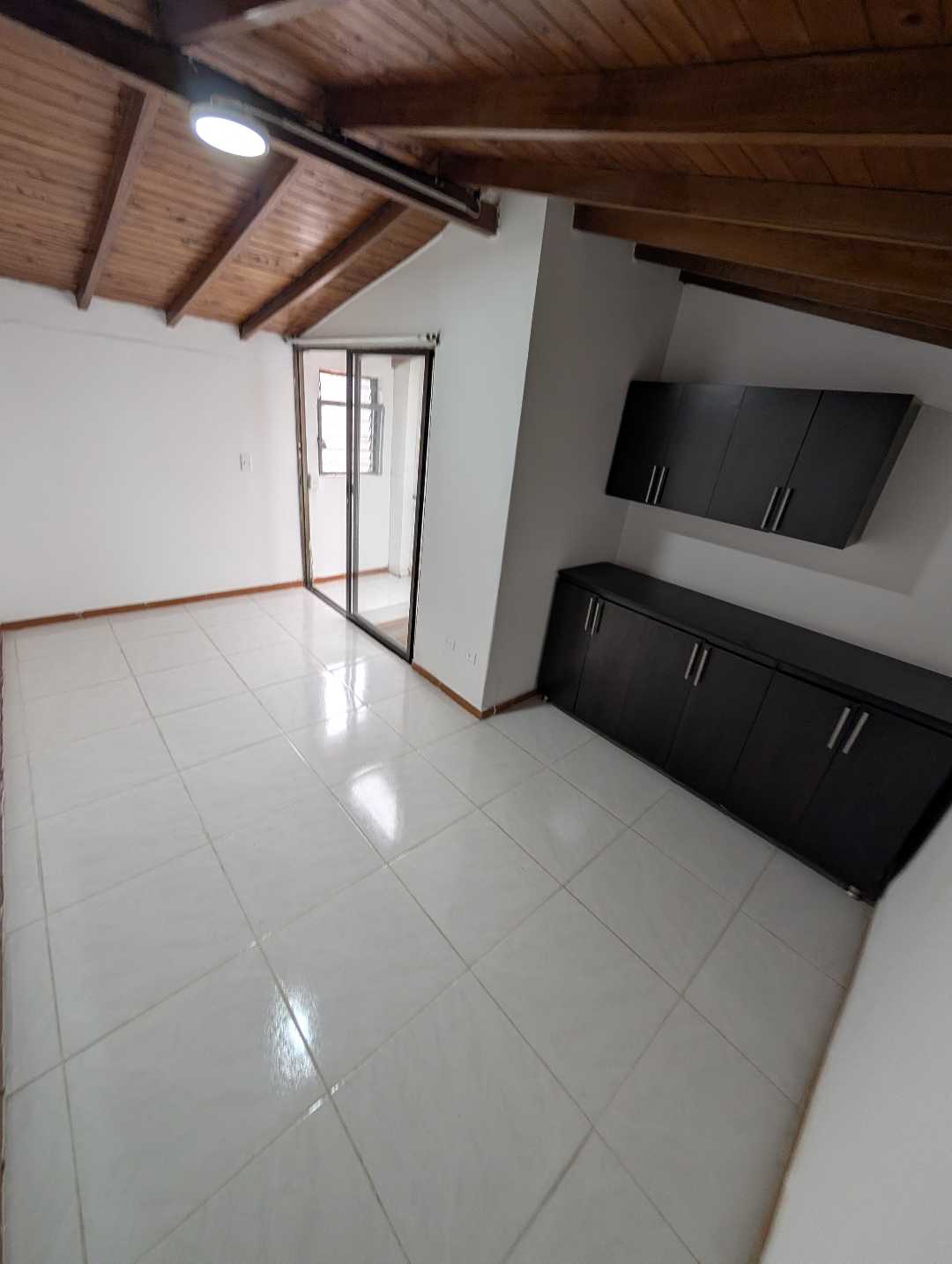 Arriendo apartamento en laureles nogal