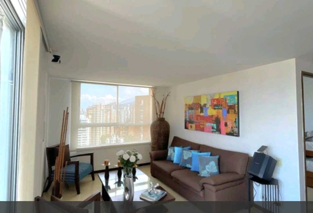 Arriendo apartamento en Poblado Ceylan LS