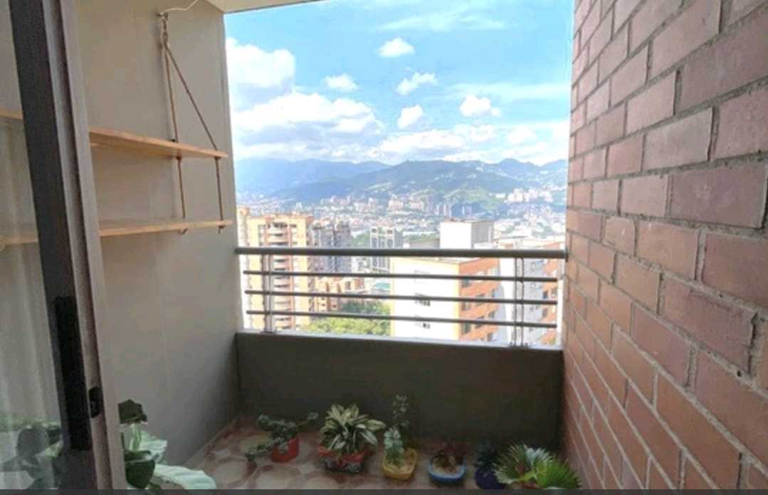 Arriendo apartamento en Poblado Ceylan LS