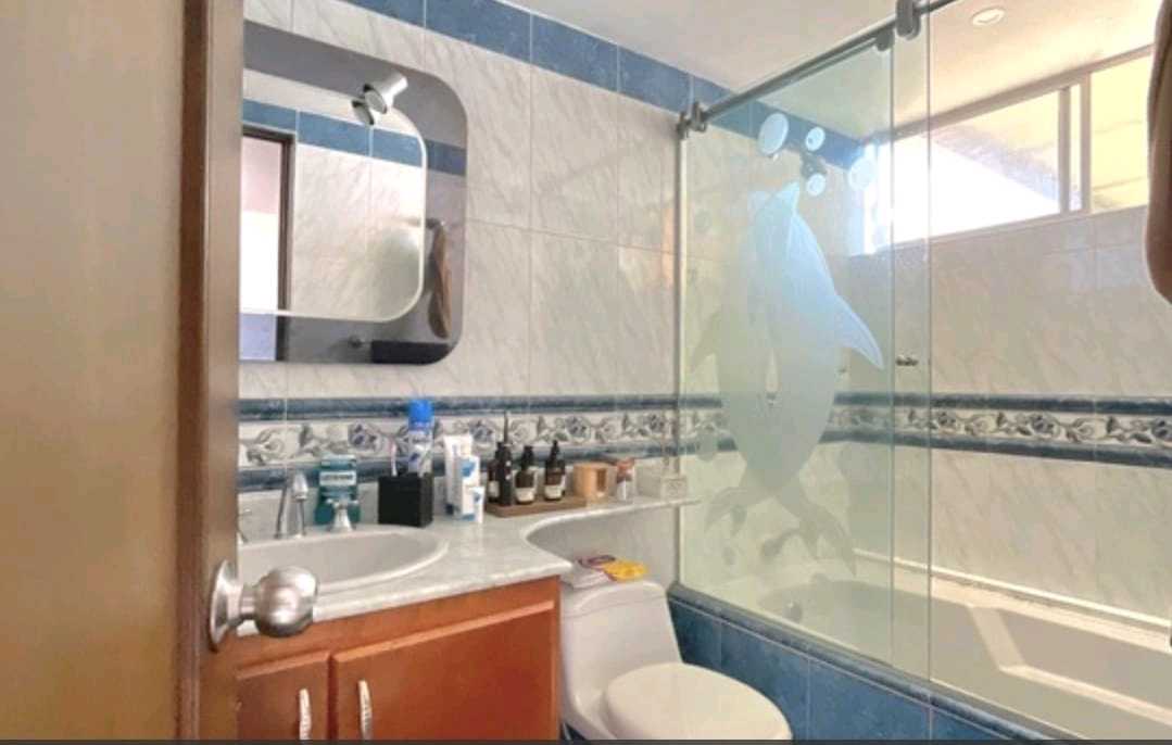 Arriendo apartamento en Poblado Ceylan LS