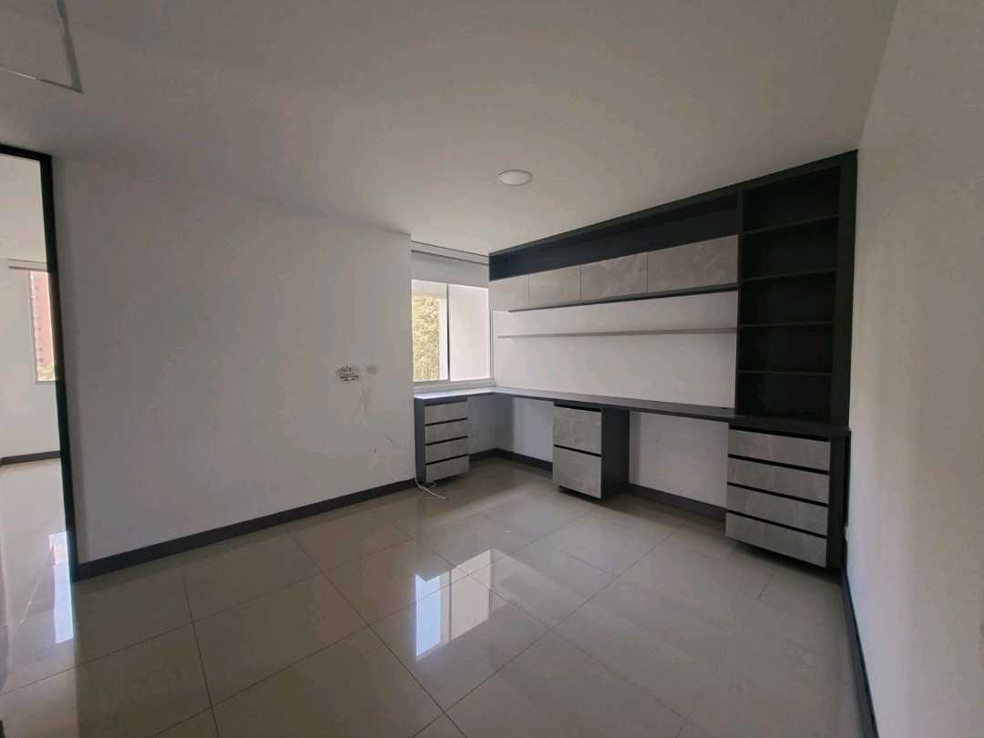 Arriendo apartamento en Poblado la Calera AZ10