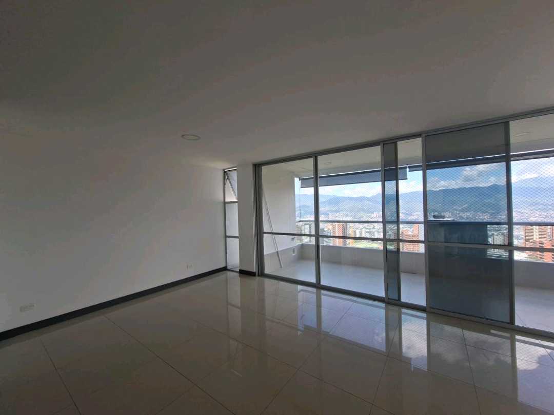 Arriendo apartamento en Poblado la Calera AZ10