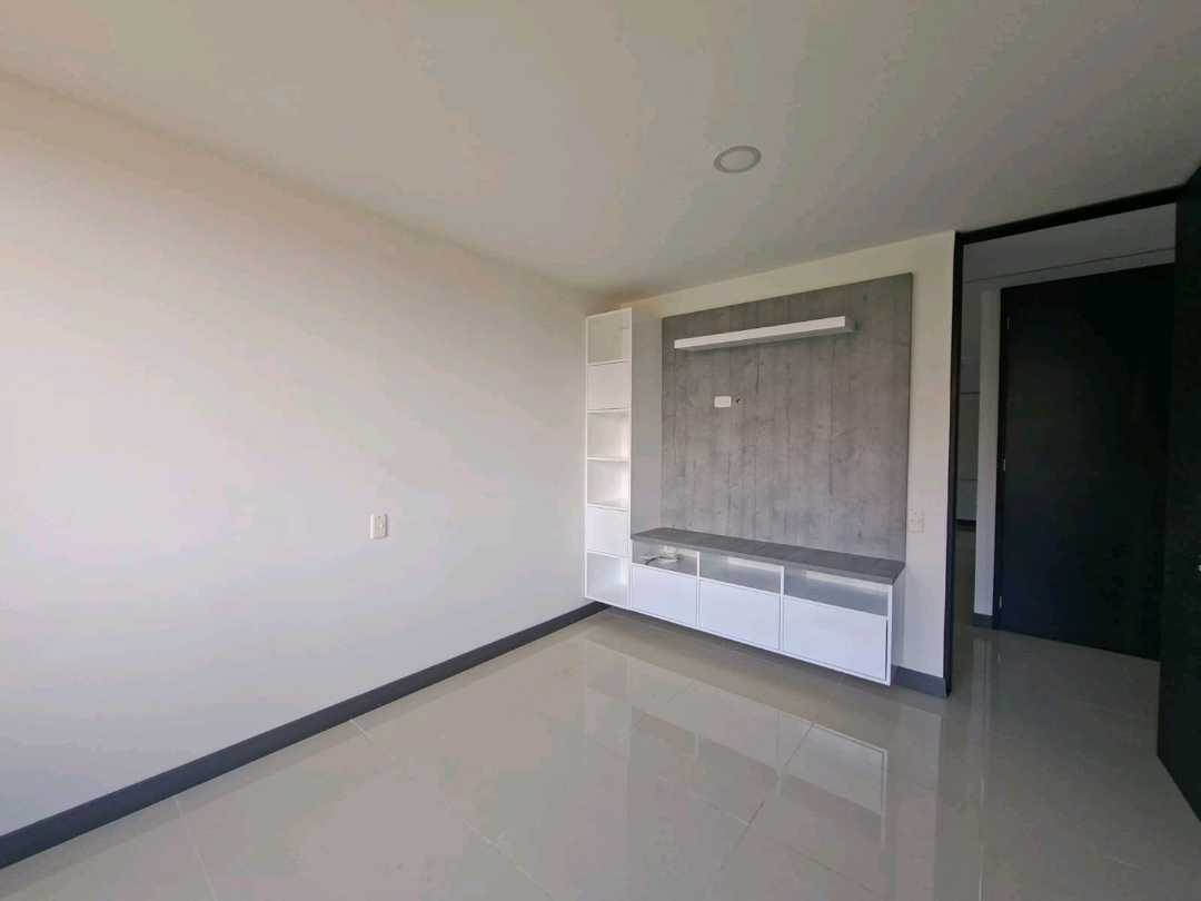 Arriendo apartamento en Poblado la Calera AZ10