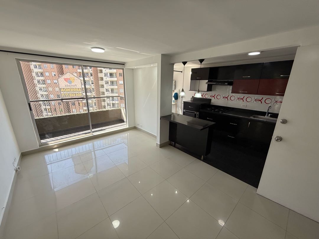 ARRIENDO APARTAMENTO EN RODEO ALTO