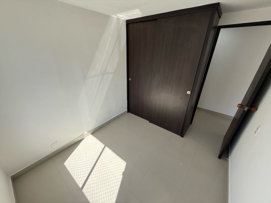 ARRIENDO APARTAMENTO EN RODEO ALTO