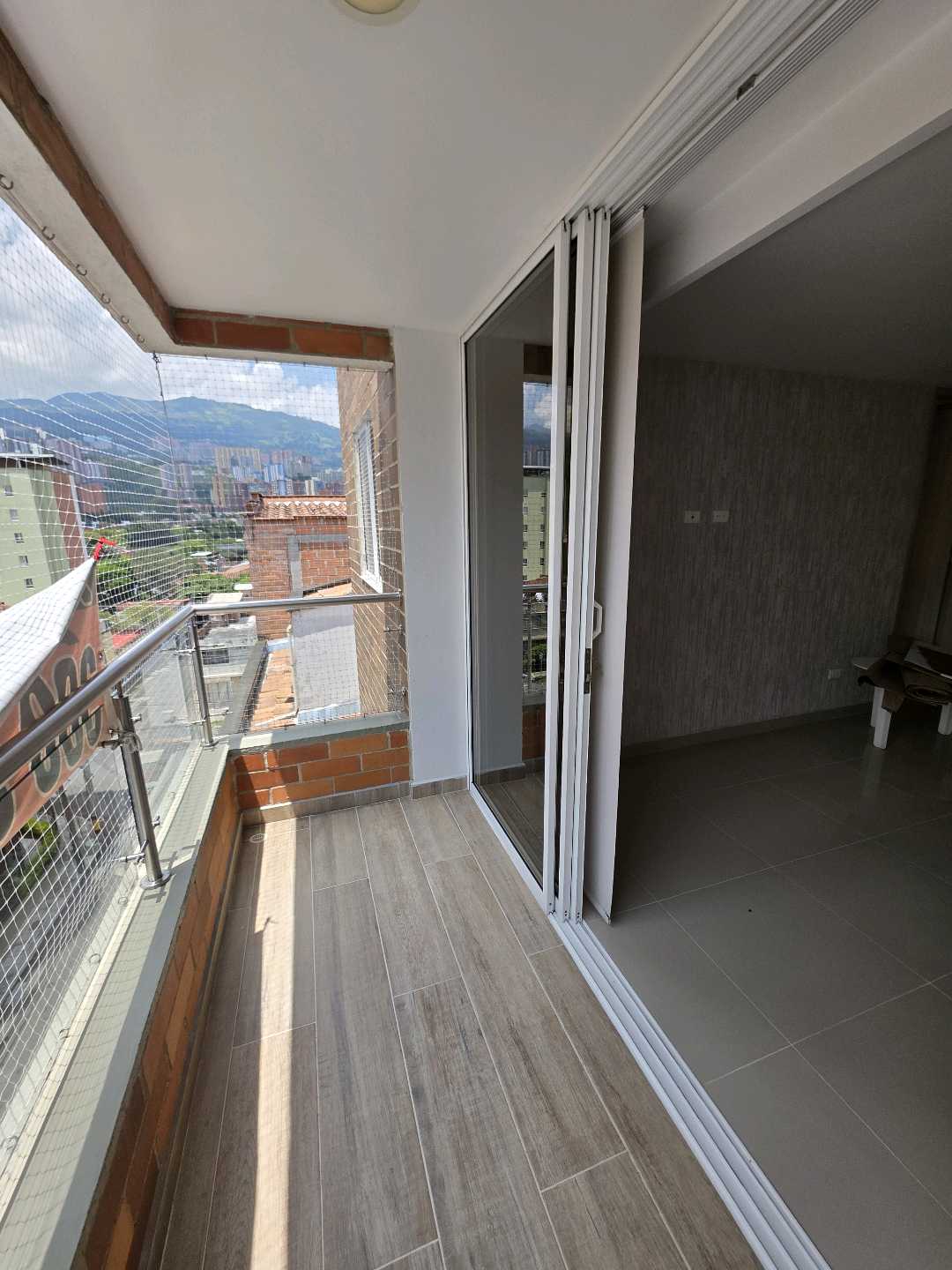 Arriendo apartamento floresta