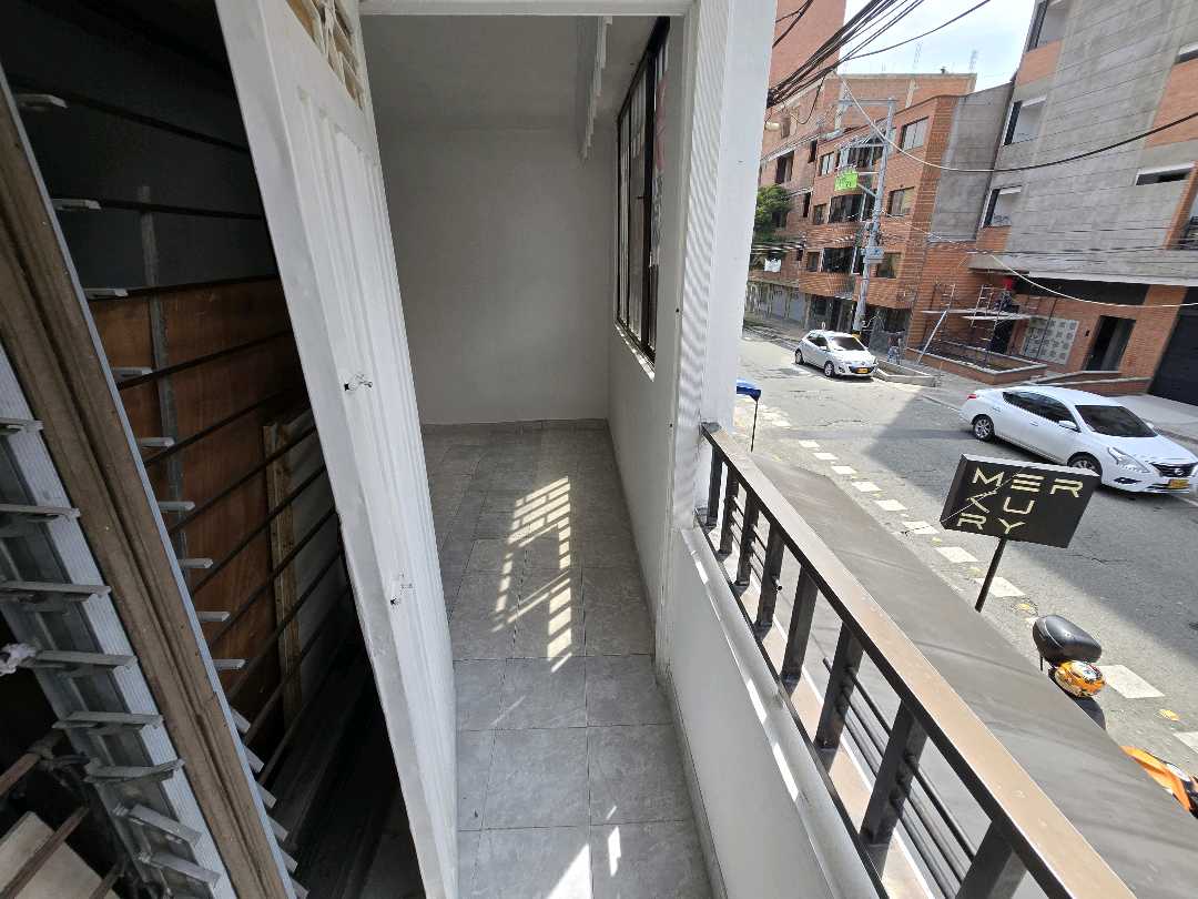 Arriendo apartamento la América