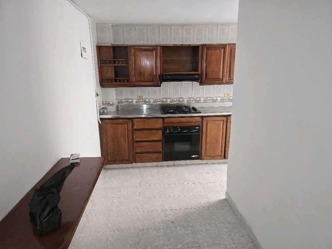 Arriendo apartamento la América