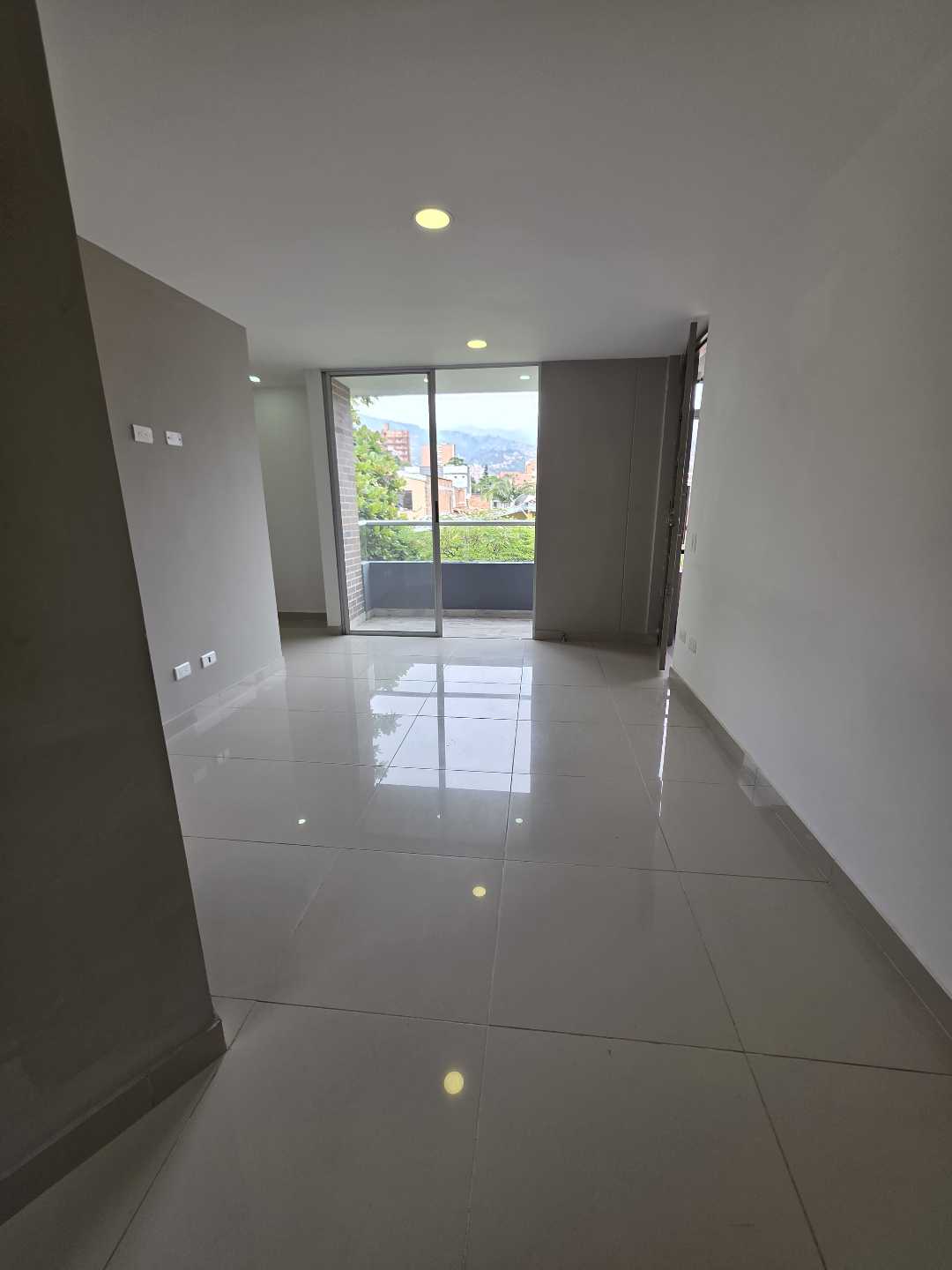 Arriendo apartamento la América