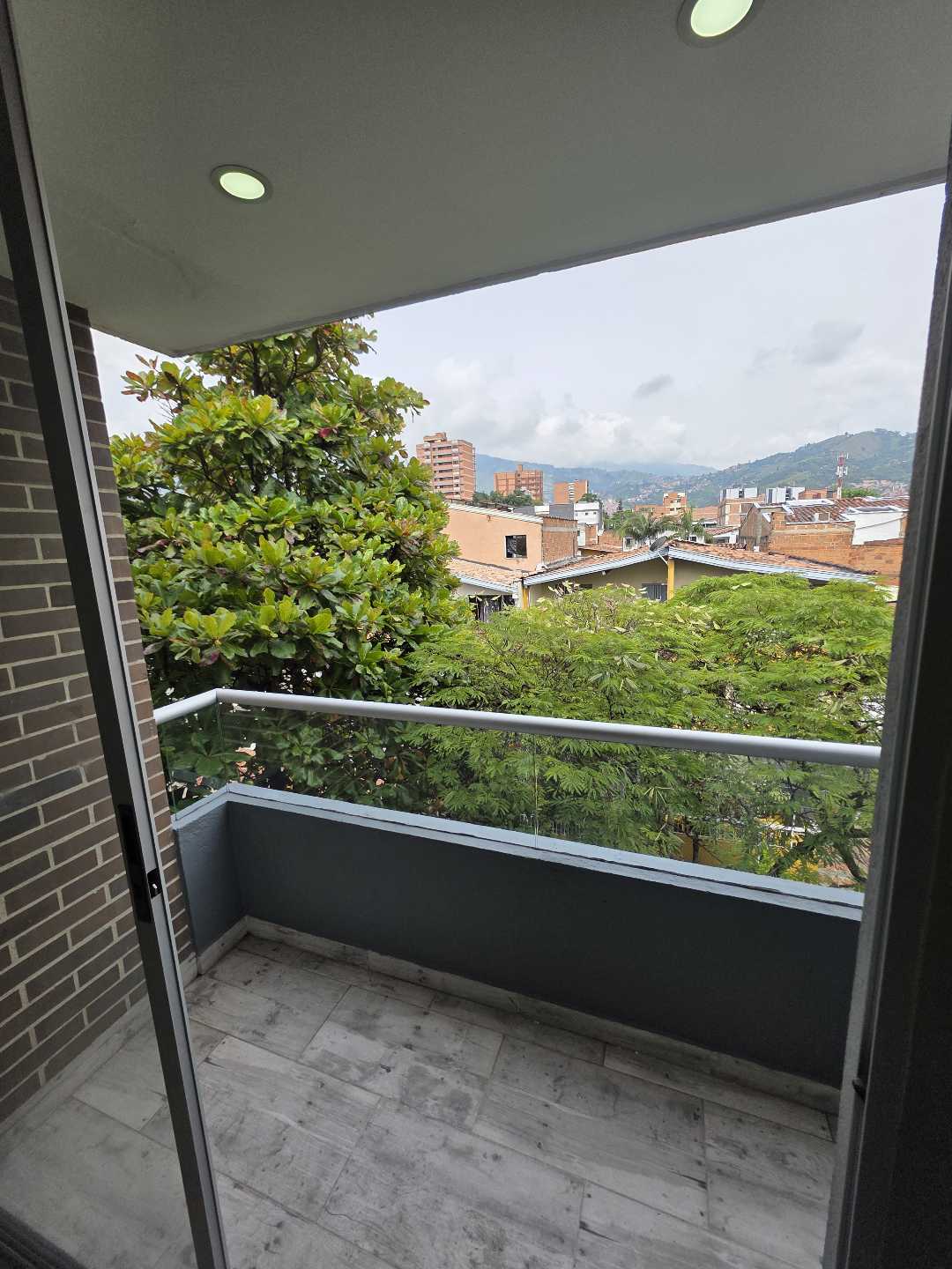 Arriendo apartamento la América