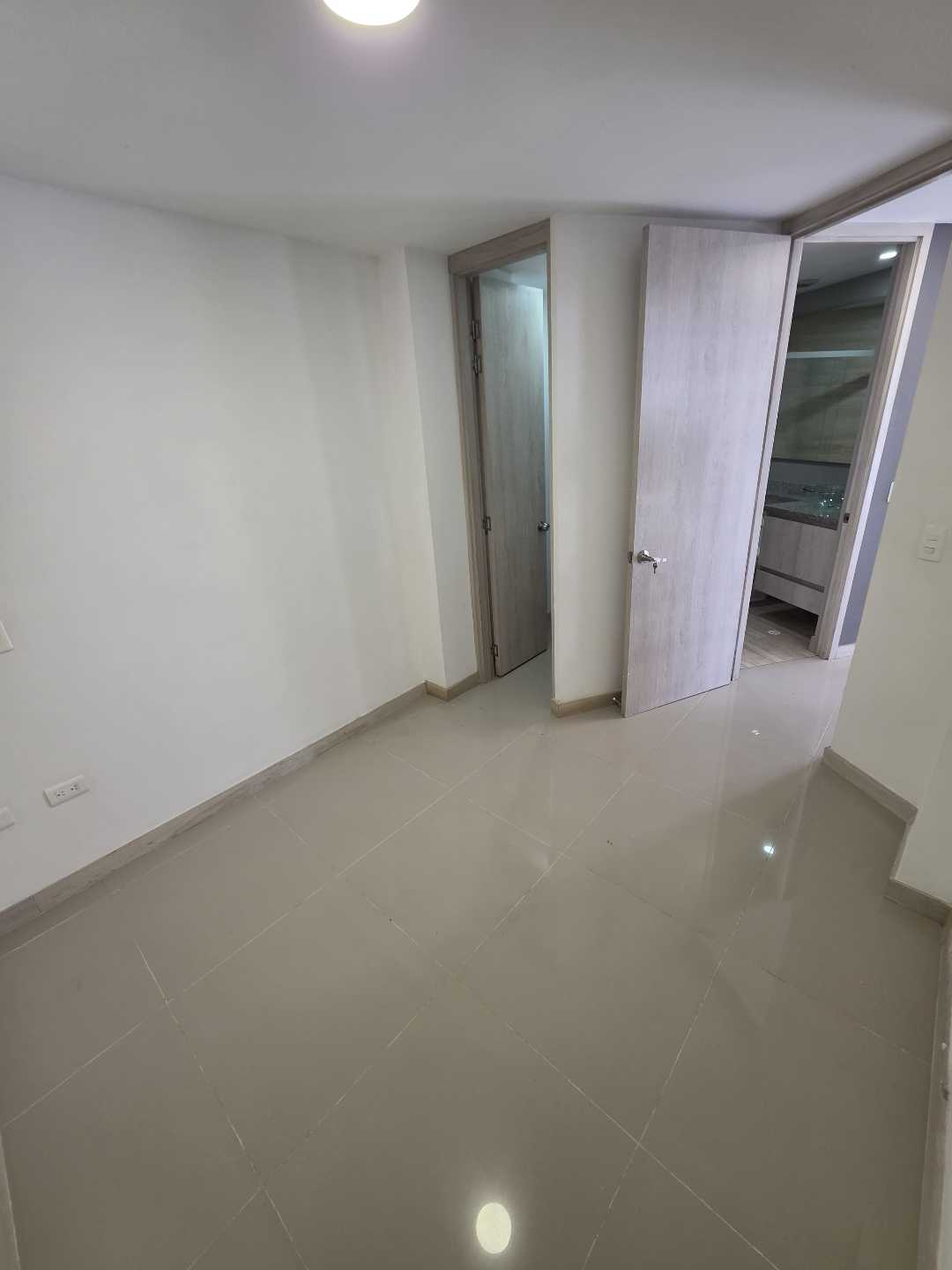 Arriendo apartamento la América