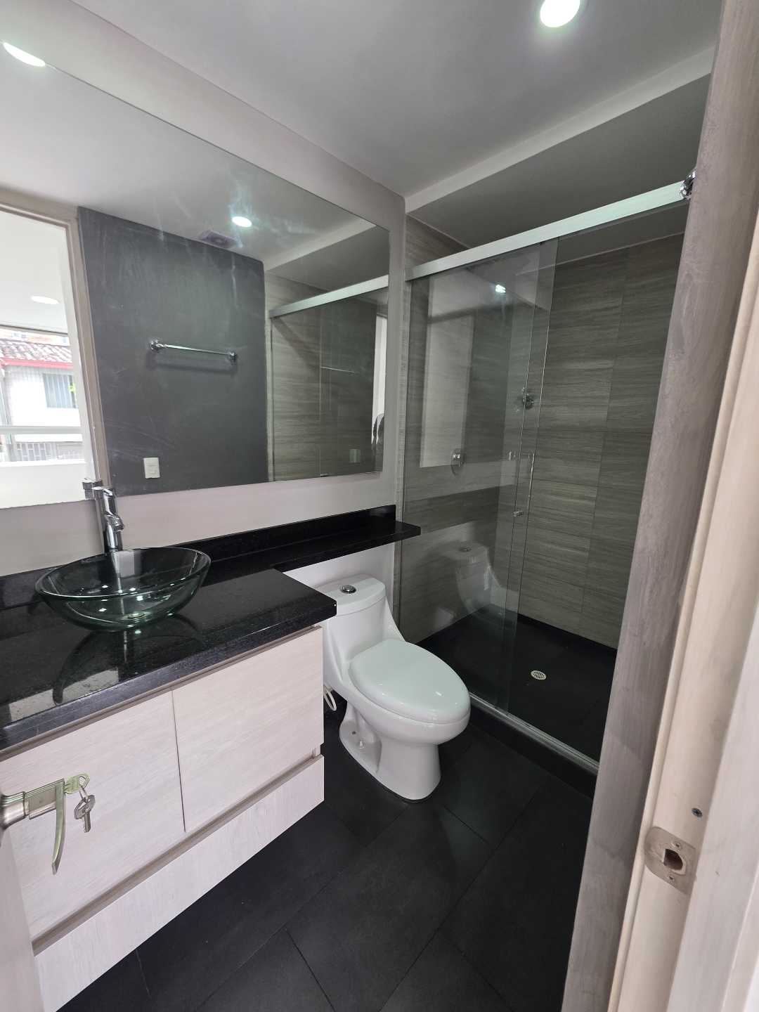 Arriendo apartamento la América