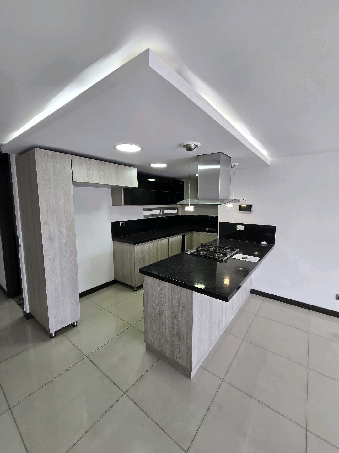 Arriendo apartamento la castellana