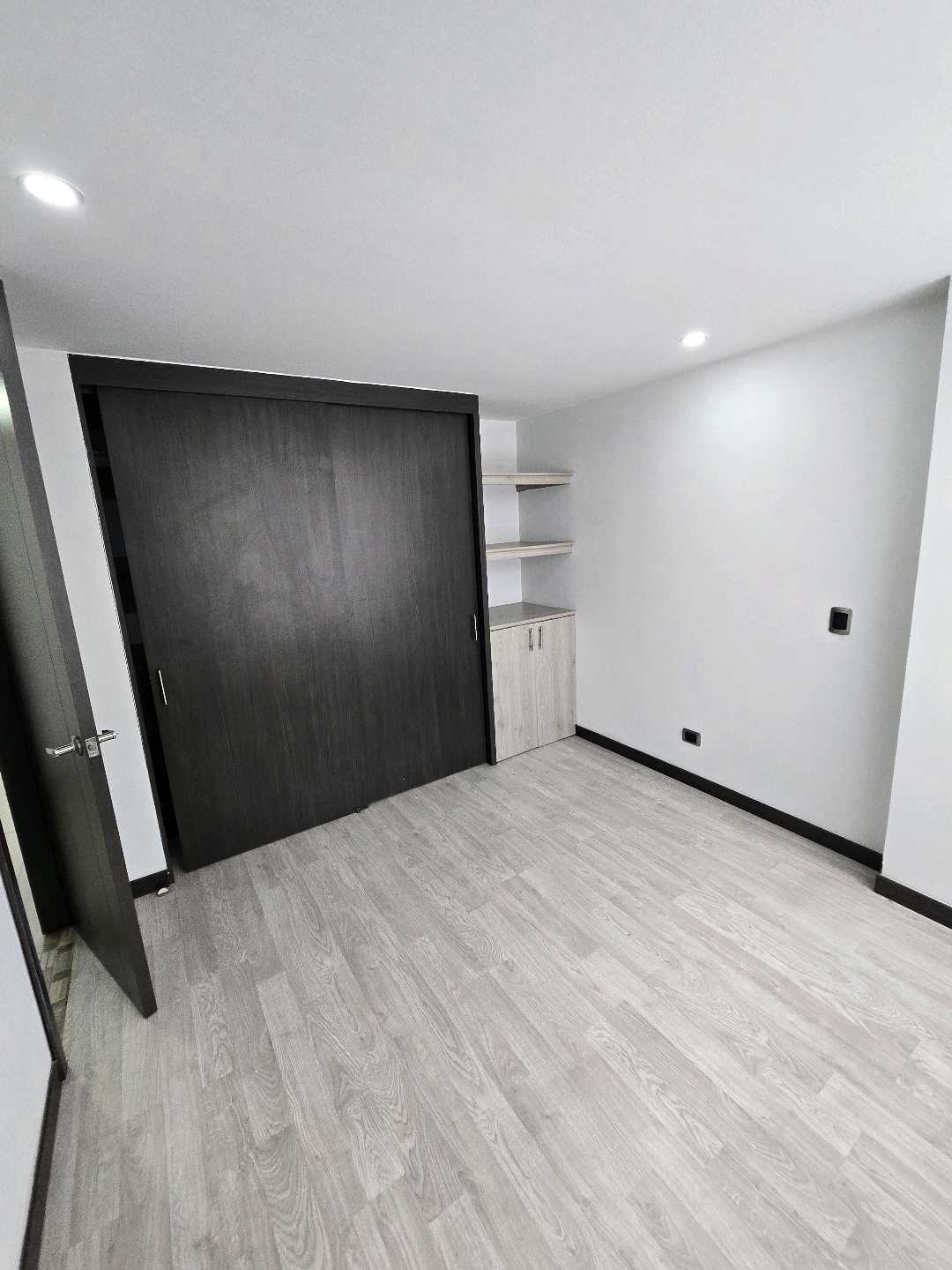 Arriendo apartamento la castellana