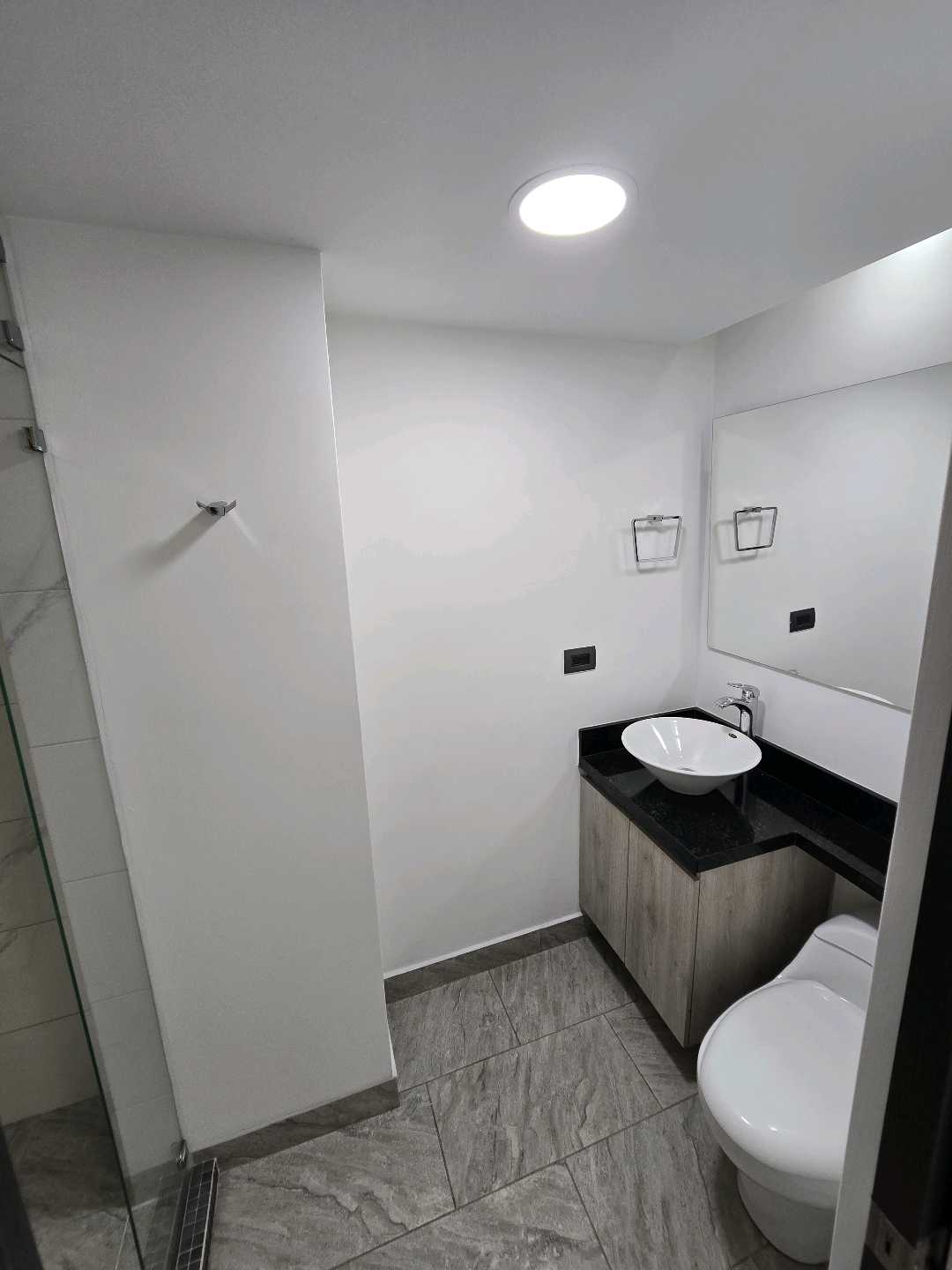 Arriendo apartamento la castellana
