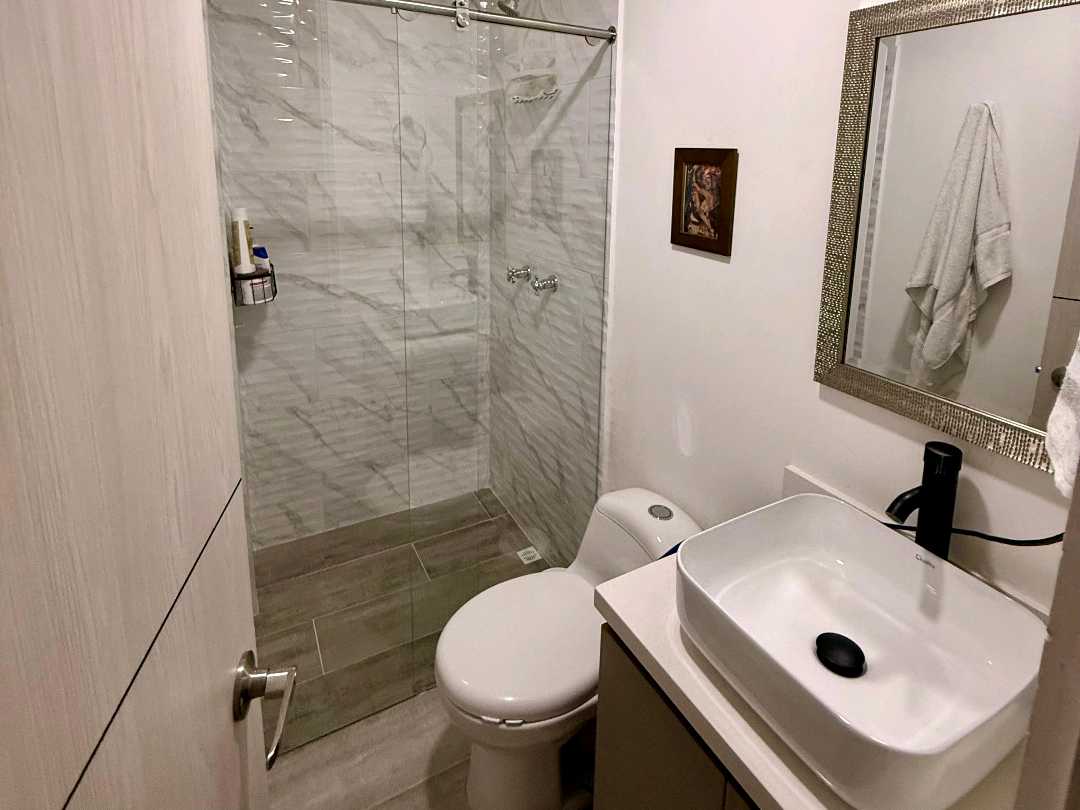 Arriendo apartamento la castellana