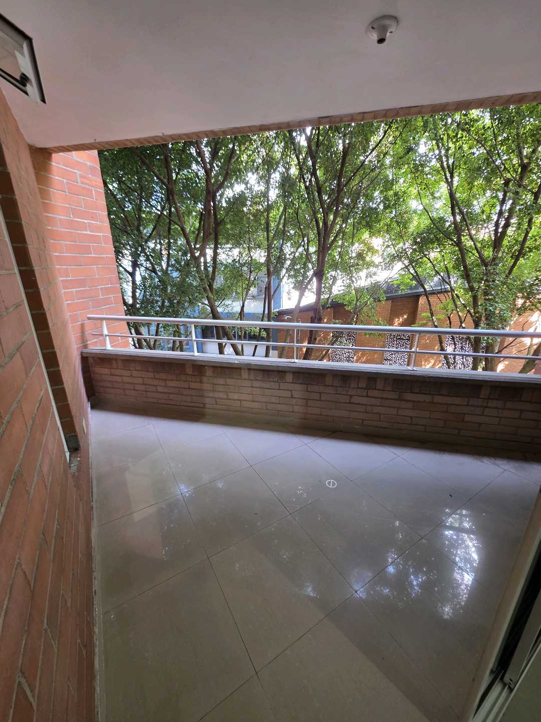 Arriendo apartamento la castellana