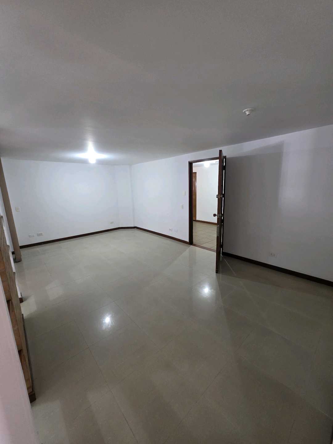 Arriendo apartamento la castellana