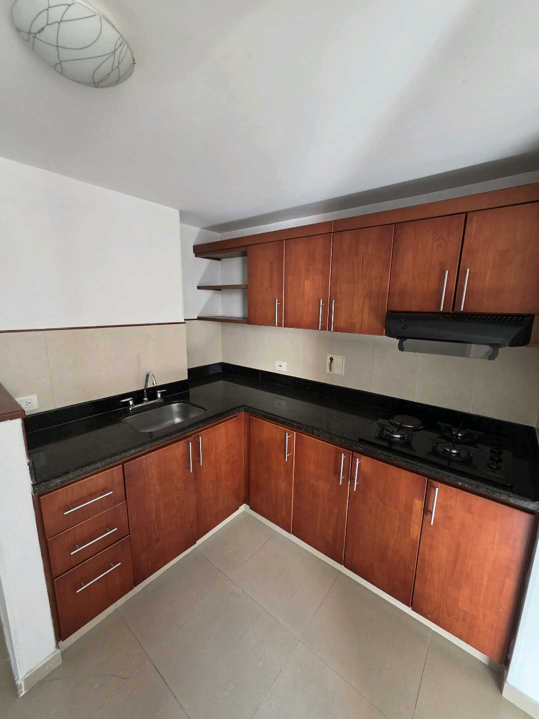 Arriendo apartamento la castellana