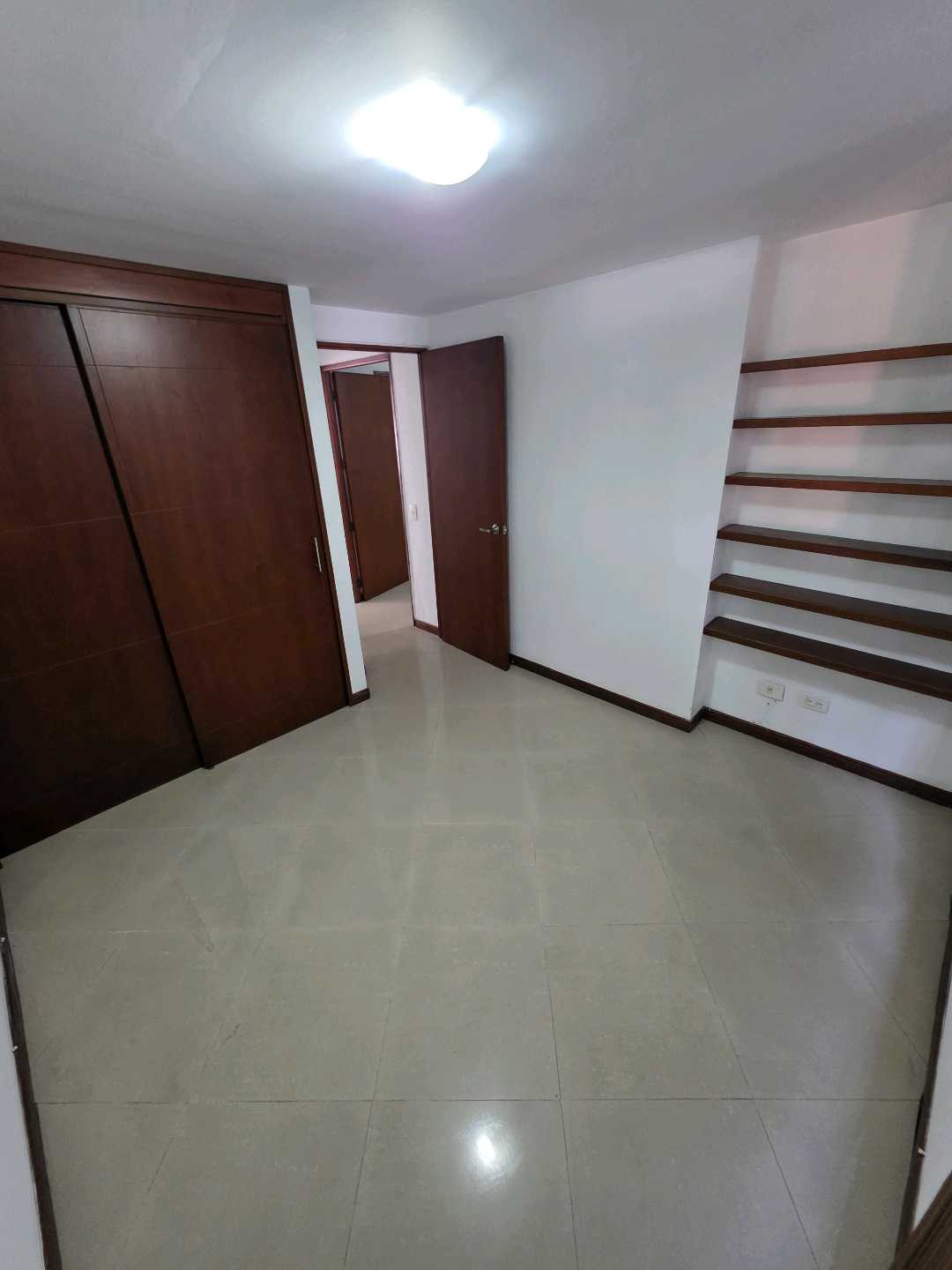 Arriendo apartamento la castellana