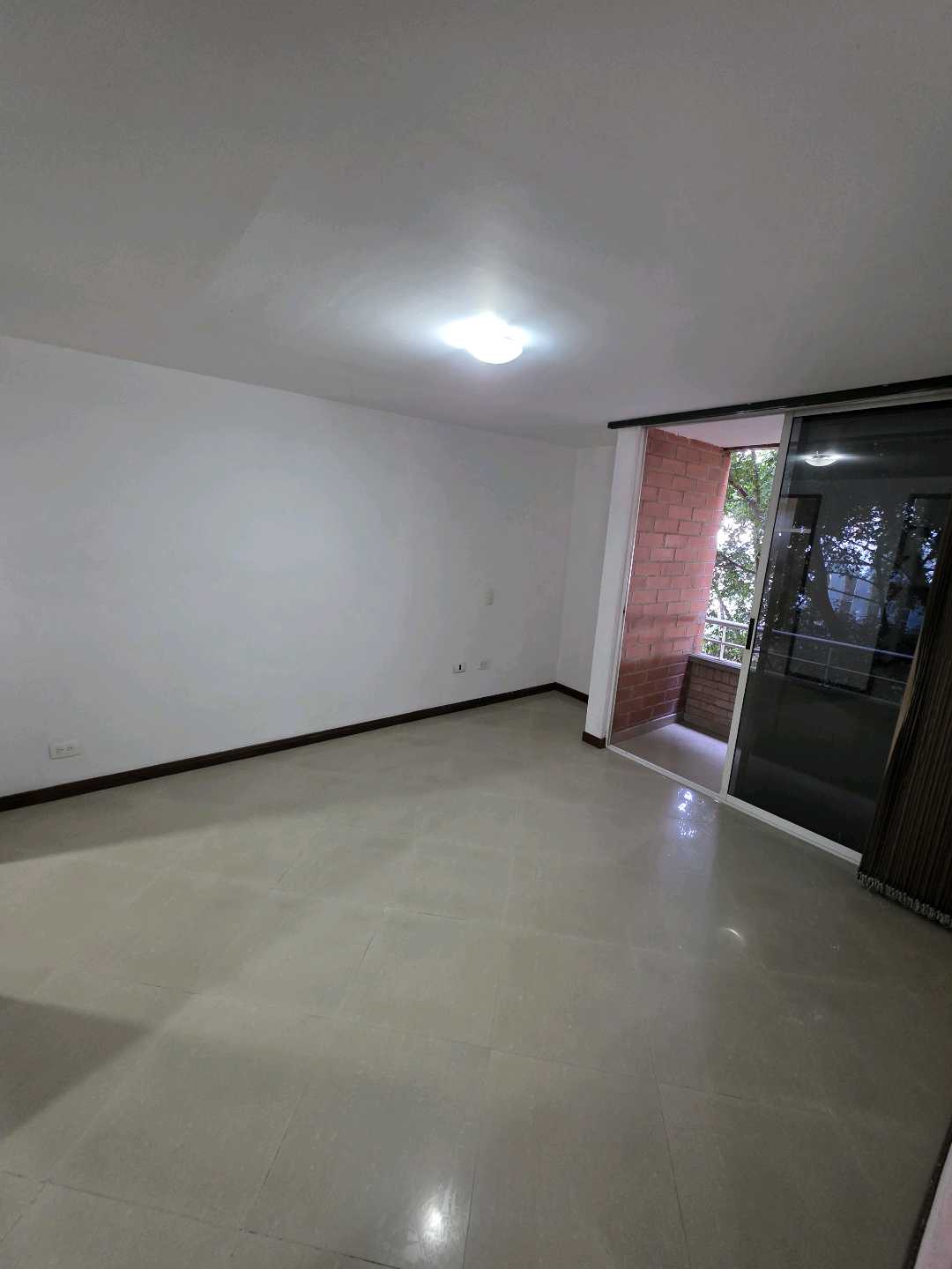 Arriendo apartamento la castellana