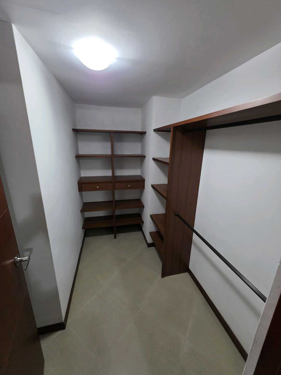 Arriendo apartamento la castellana