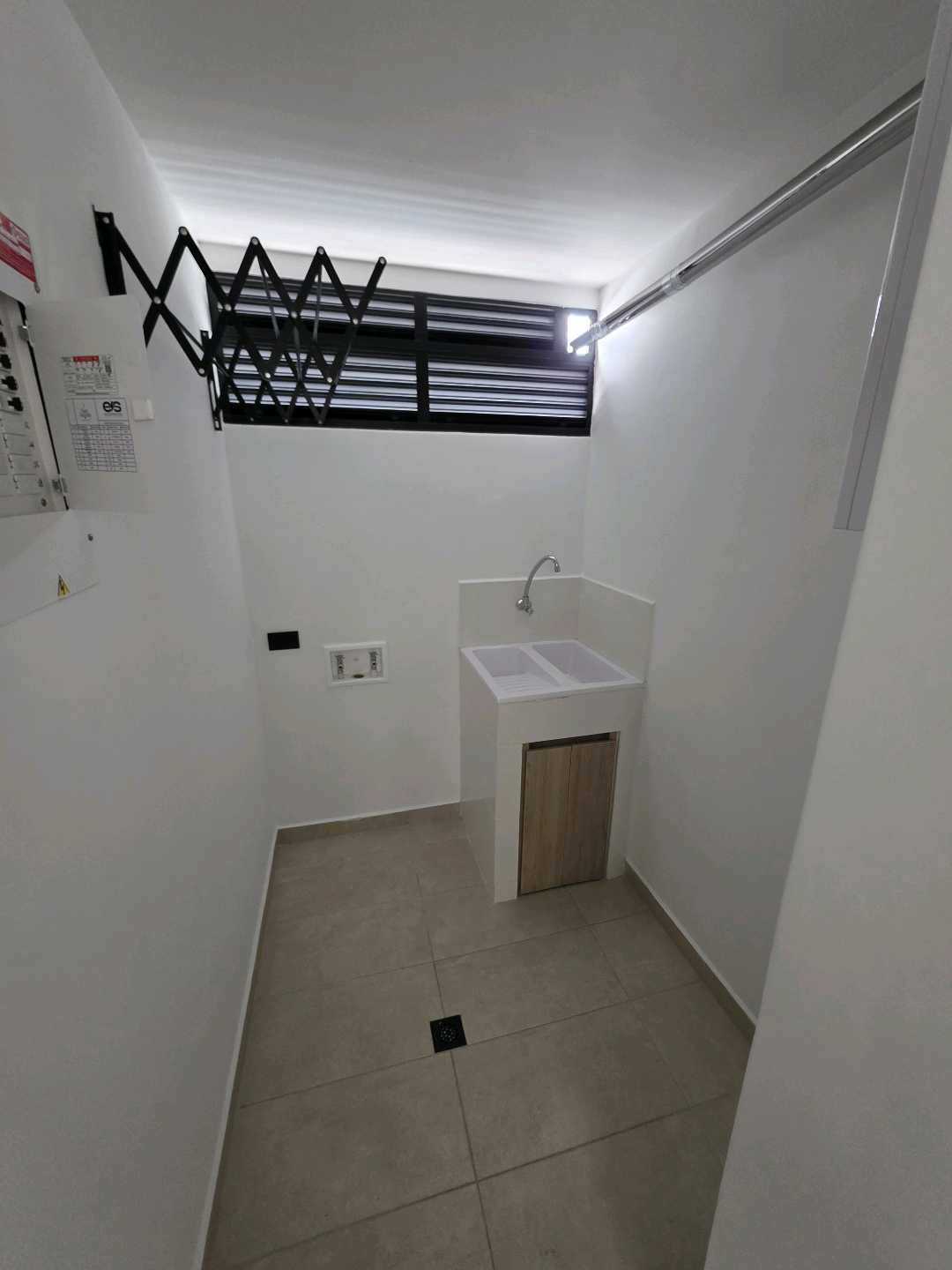 Arriendo apartamento la castellana
