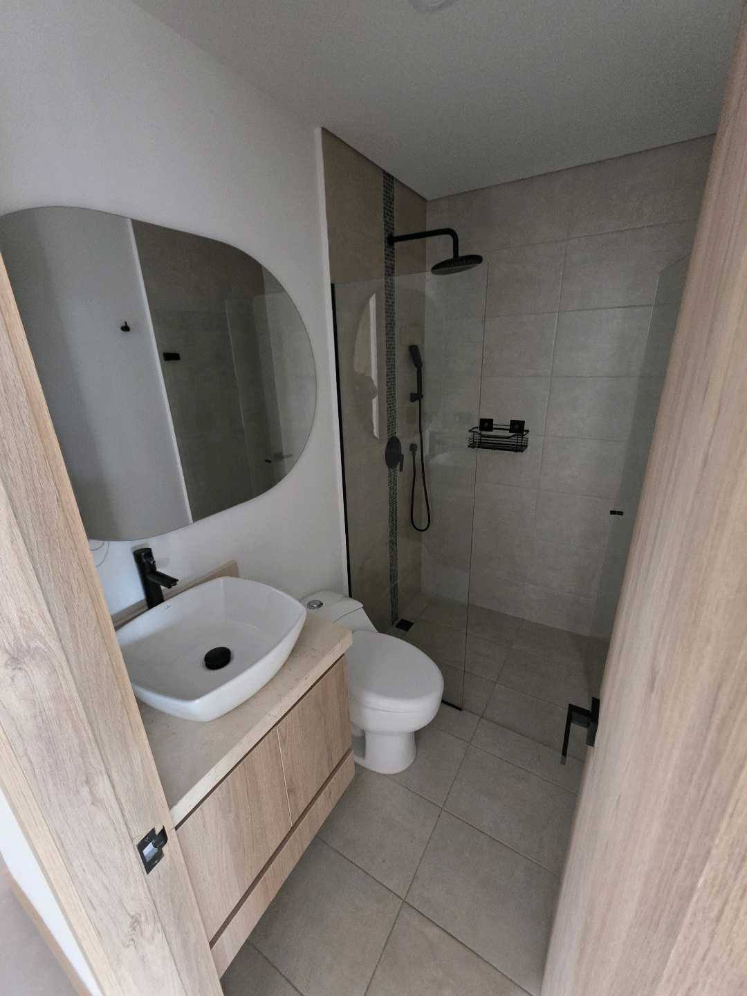 Arriendo apartamento la castellana