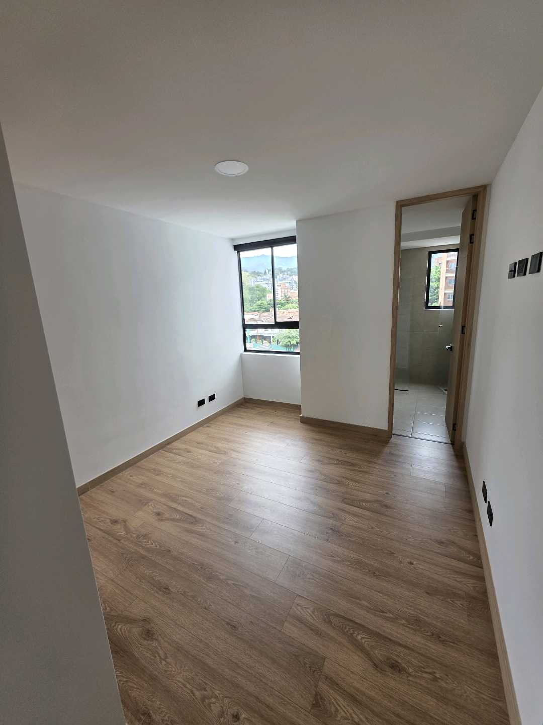Arriendo apartamento la castellana