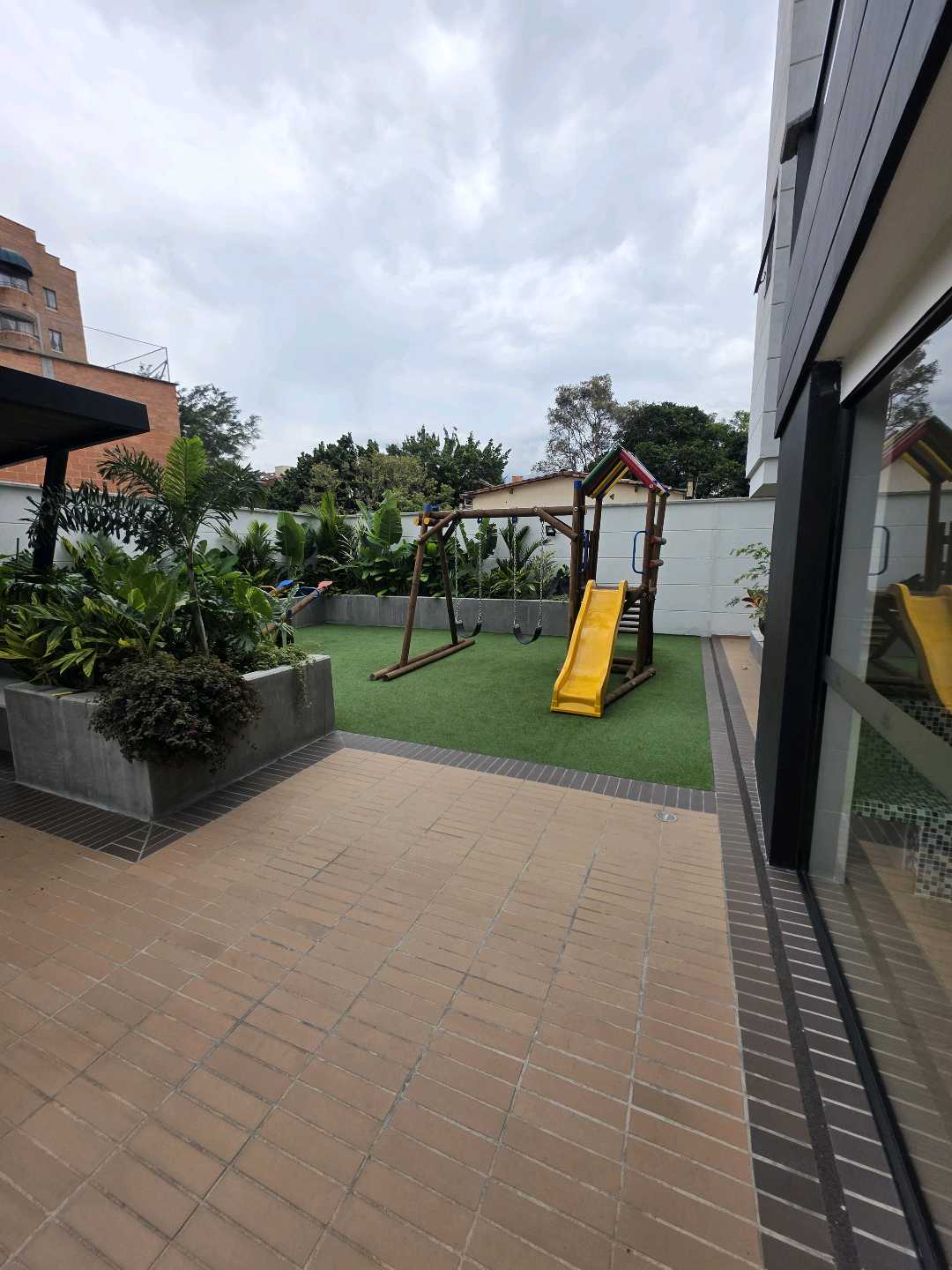 Arriendo apartamento la castellana