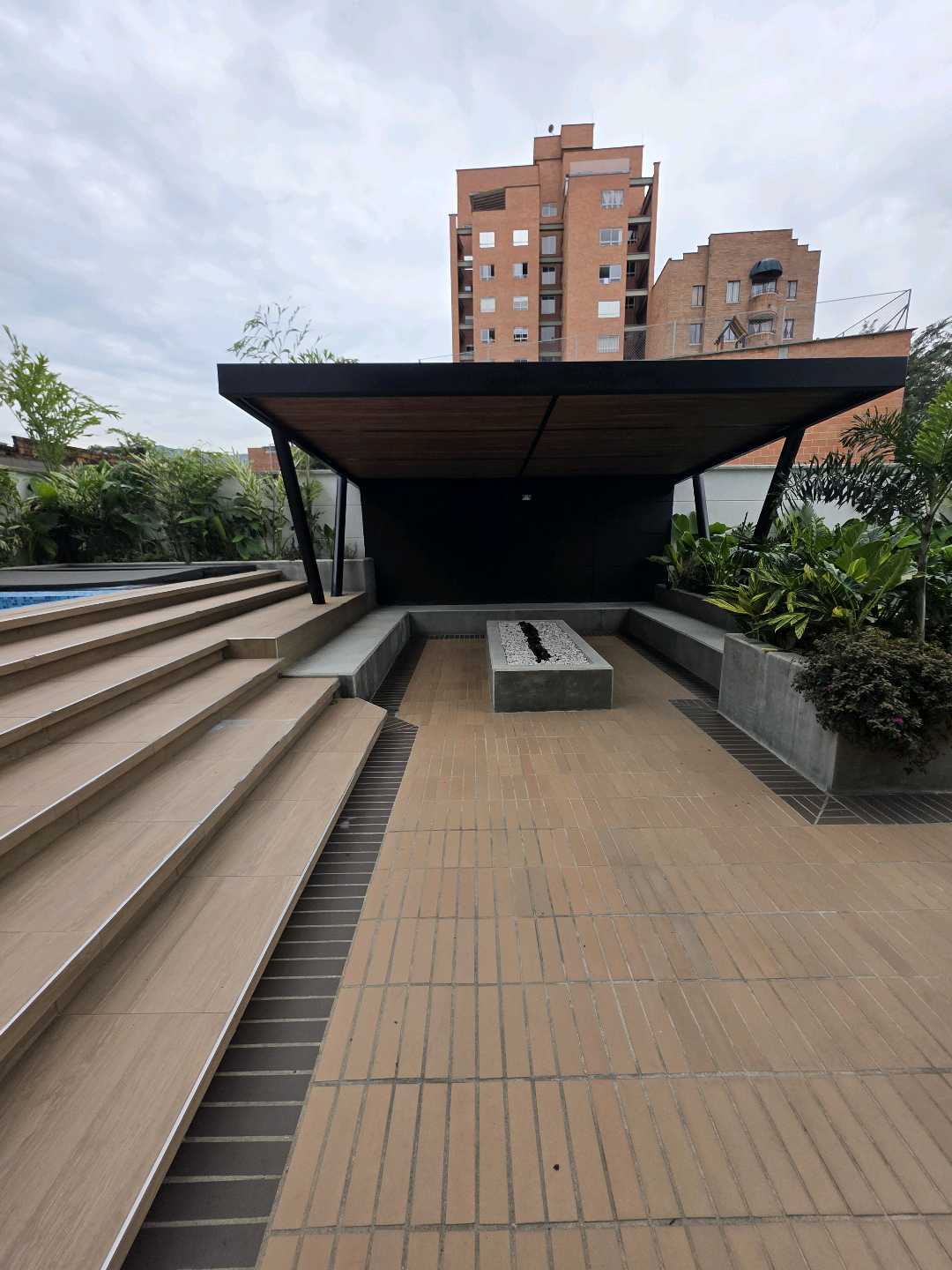 Arriendo apartamento la castellana