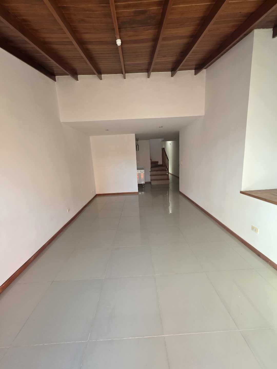 Arriendo apartamento la castellana