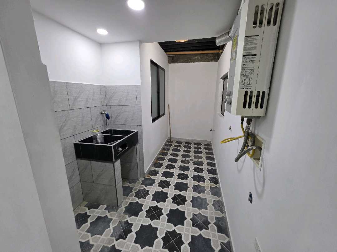 Arriendo apartamento la floresta