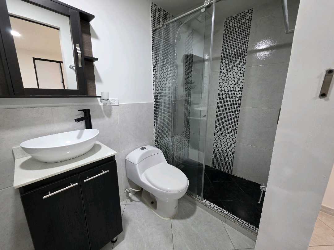 Arriendo apartamento la floresta