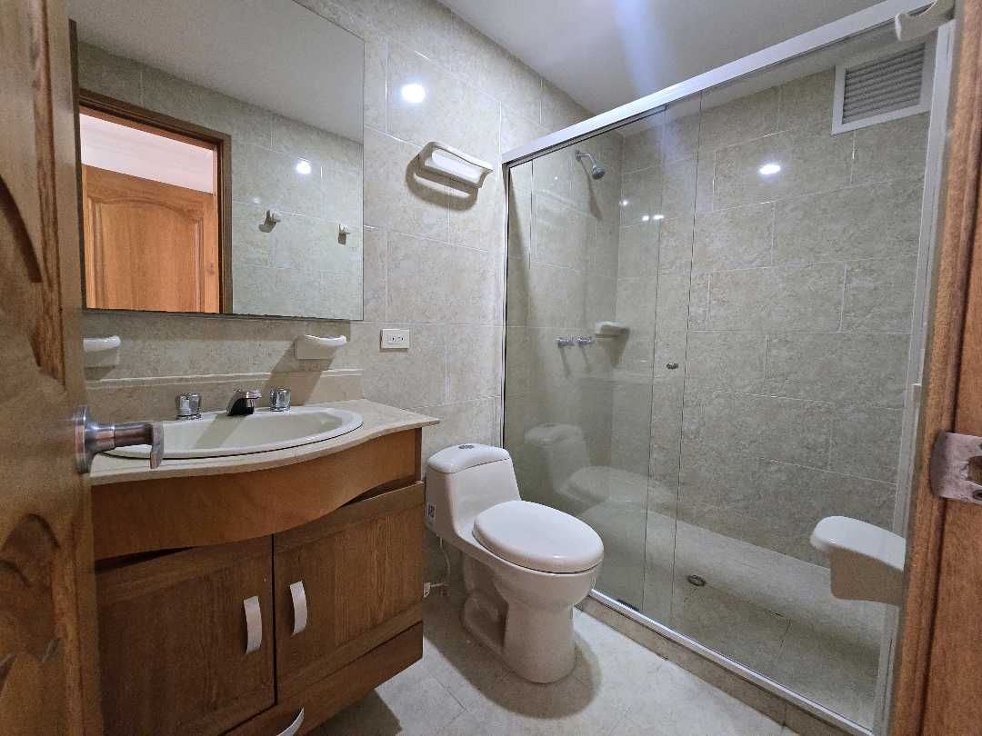 Arriendo apartamento laureles