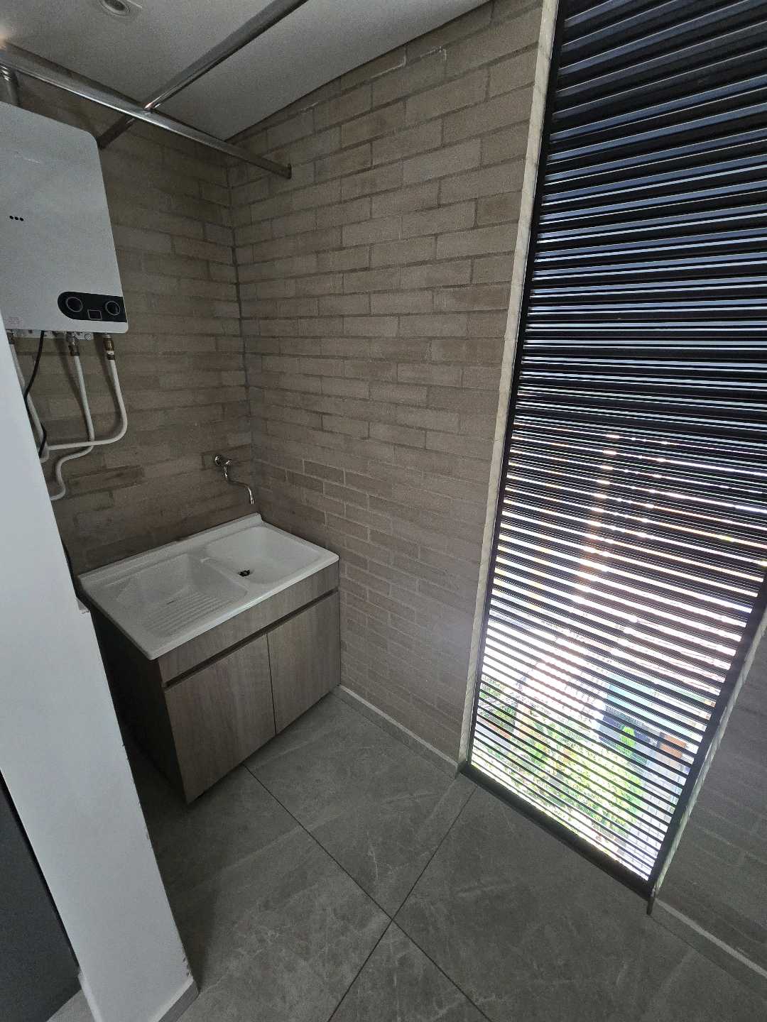 Arriendo apartamento laureles
